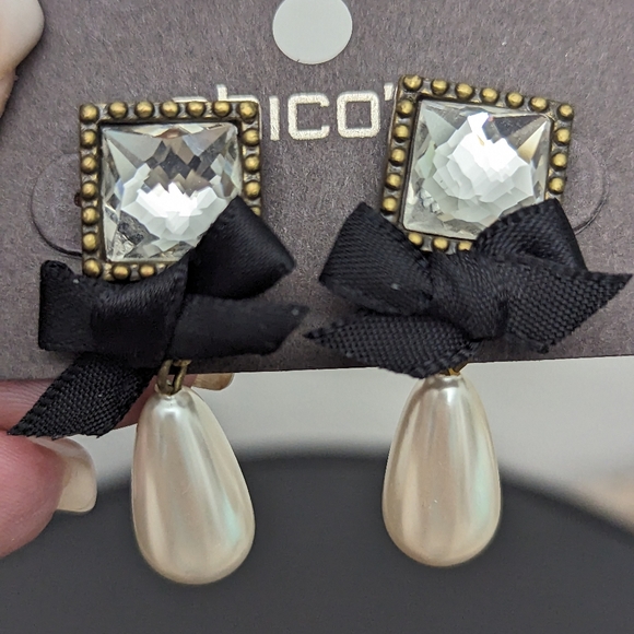 Chico's New With Tag Pearl and Crystal Earrings - Picture 2 of 4
